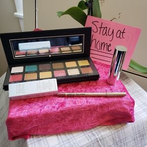 Becca, Boxycharm makeup set